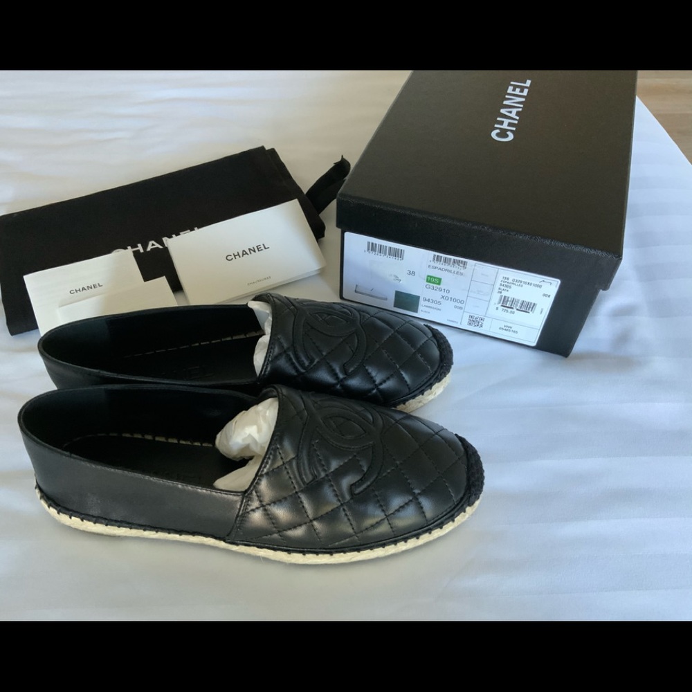 **100% Authentic**CHANEL Quilted CC Espadrilles 38